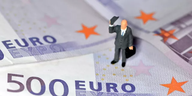 EUR/USD: euro returned under Cloud