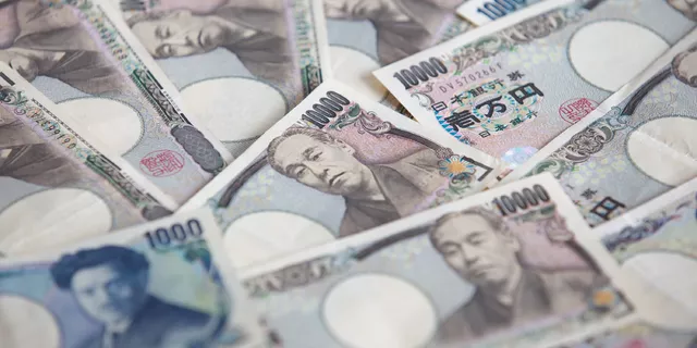 USD/JPY: 'Shooting Star' points to correction