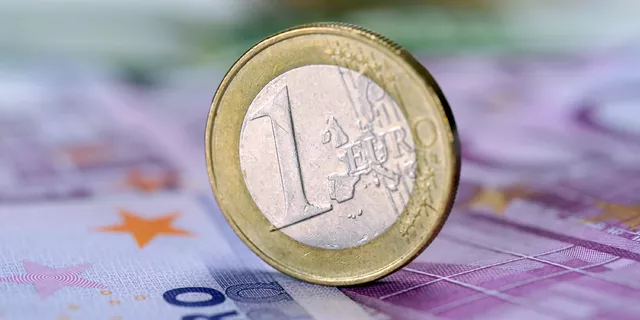 EUR/USD: developing 'Three Methods' pattern