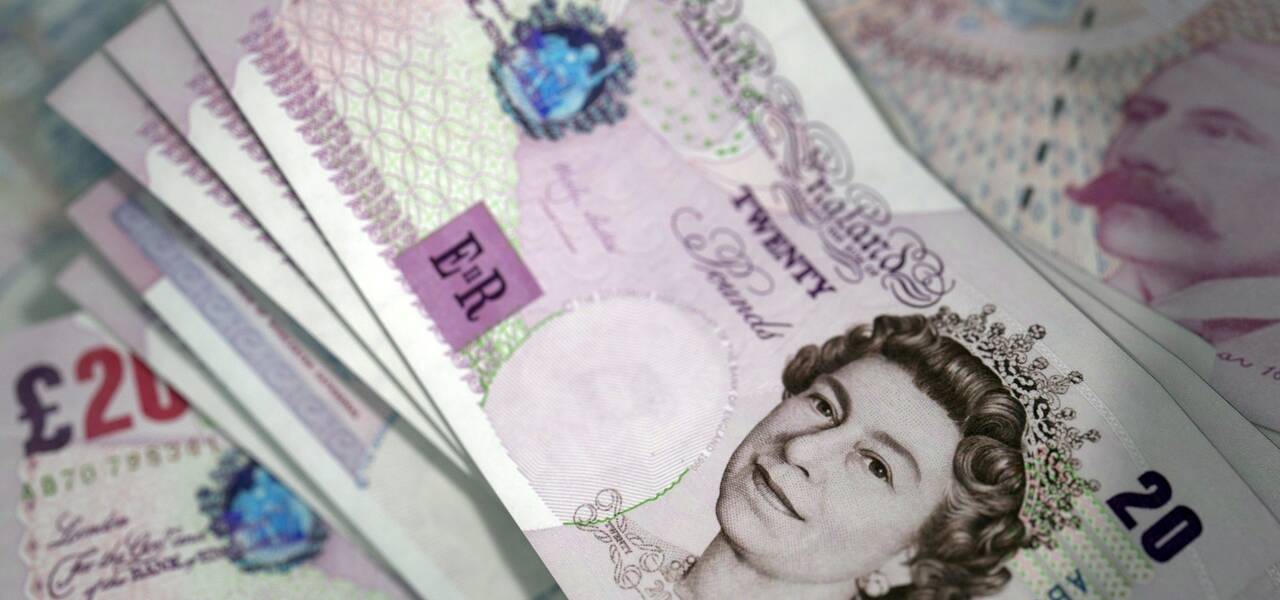 GBP/USD: pound keep staying in positive zone