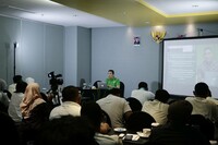 Sharing trading forex and gold in Padang City