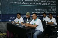 Sharing trading forex and gold in Padang City